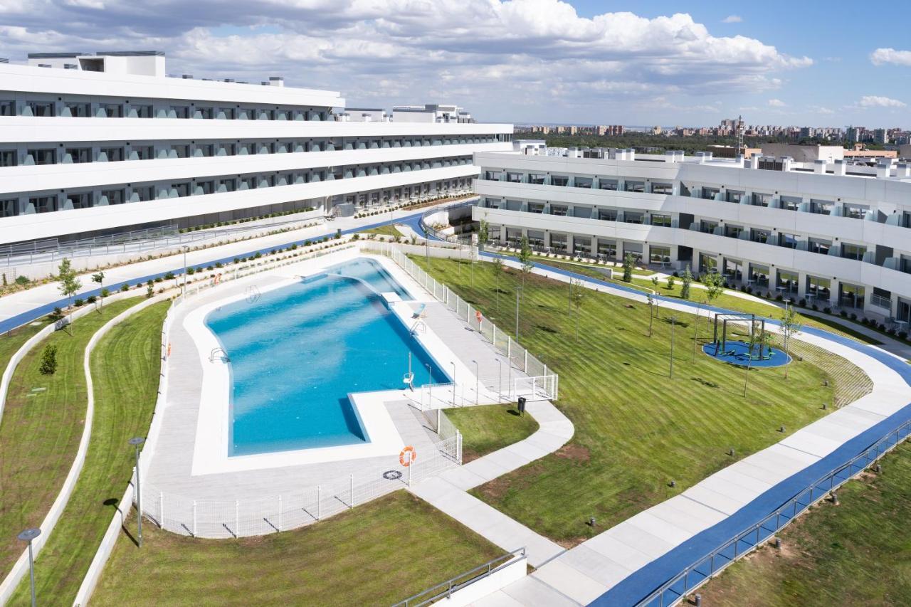 Student Experience Madrid Pozuelo - Luxury Hostel Pozuelo de Alarcón Esterno foto