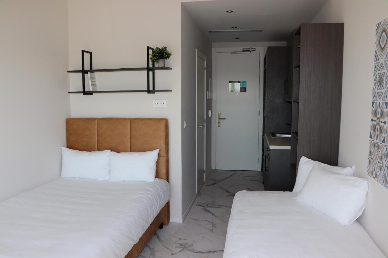 Student Experience Madrid Pozuelo - Luxury Hostel Pozuelo de Alarcón Esterno foto