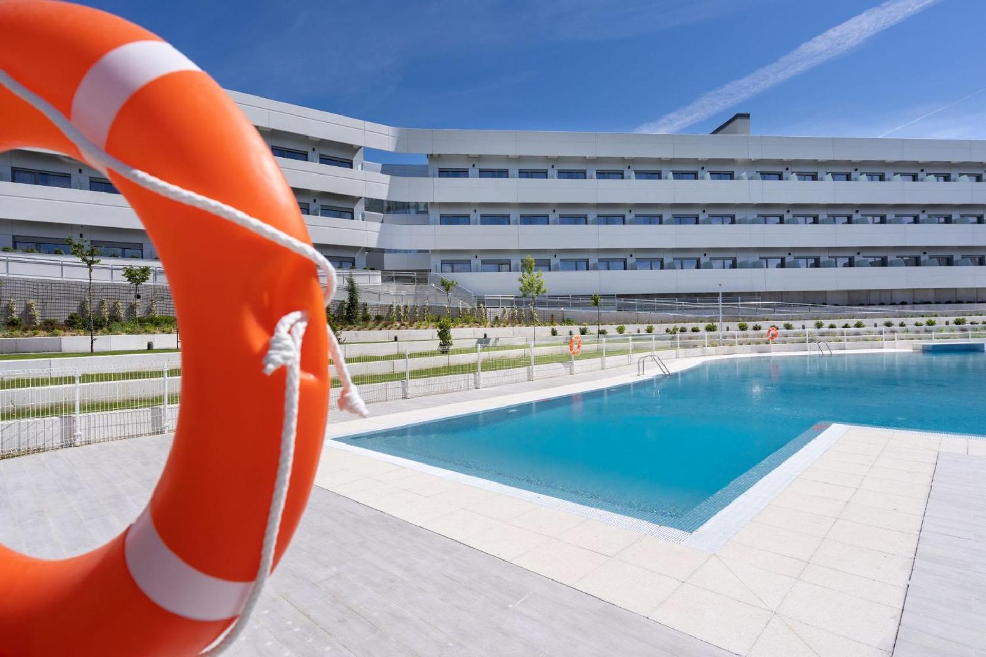 Student Experience Madrid Pozuelo - Luxury Hostel Pozuelo de Alarcón Esterno foto